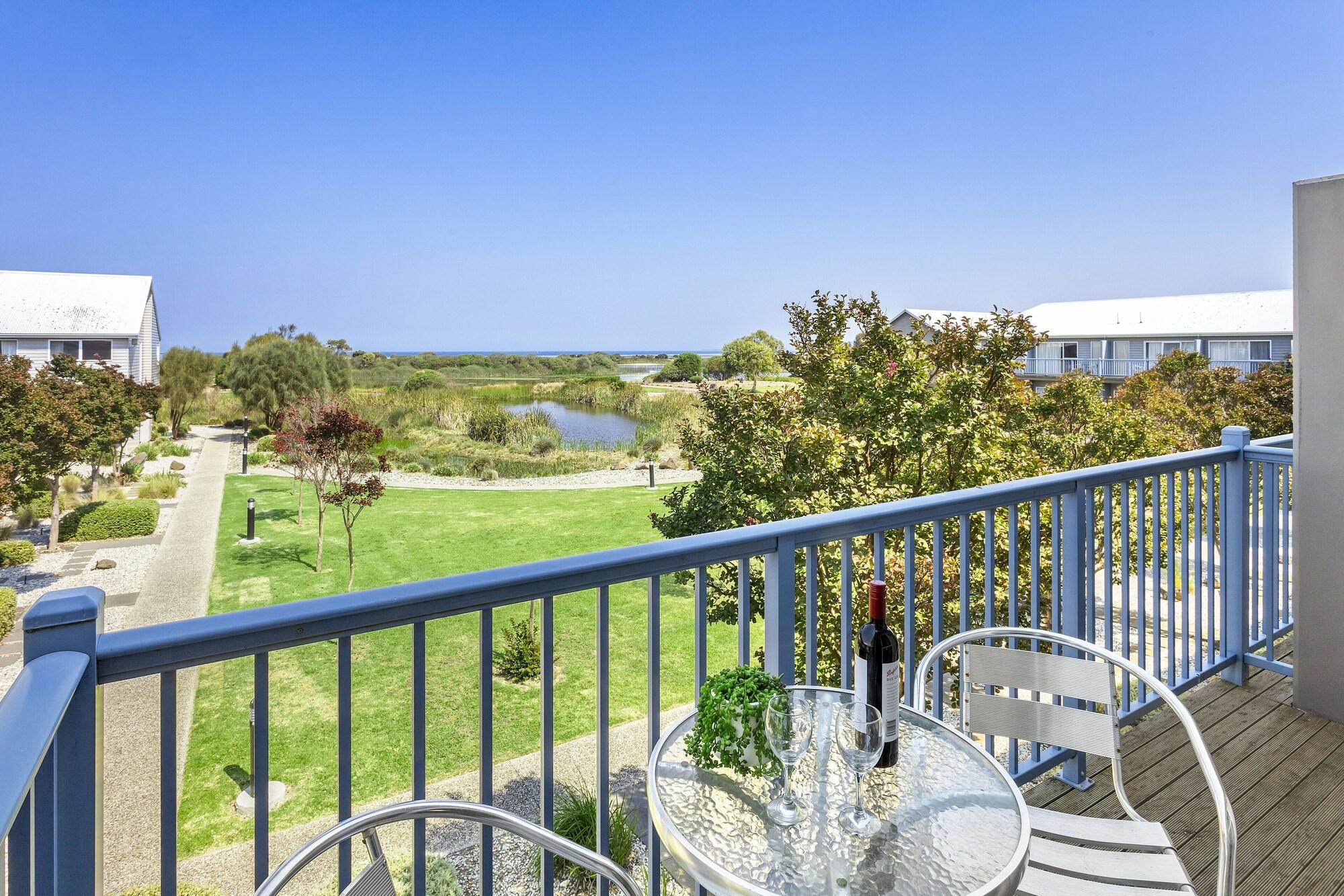 Quest Williamstown North Aparthotel Bagian luar foto